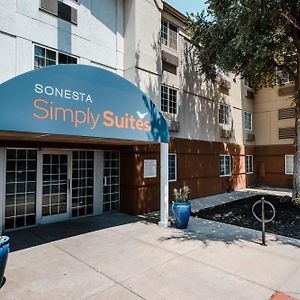 Sonesta Simply Suites Fort Worth